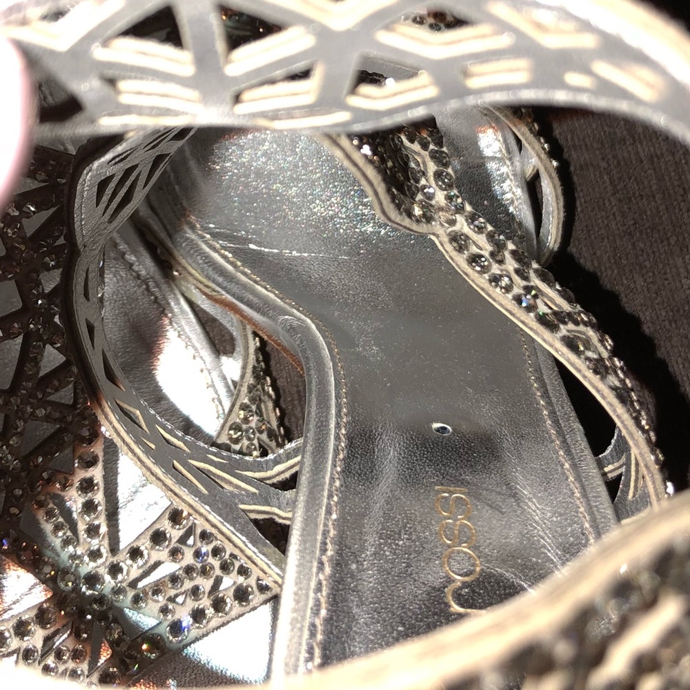 SERGIO ROSSI EMBELLISHED TRESOR T STRAP SANDALS - Picture 5 of 6